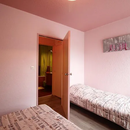 Bel F3 Au Mont-dore, 2 Pas Du Centre, Calme, Terrasse, Parking, 5 Pers, 67m², Tout Equipe - Fr-1-415-106 Lejlighed Le Mont-Dore